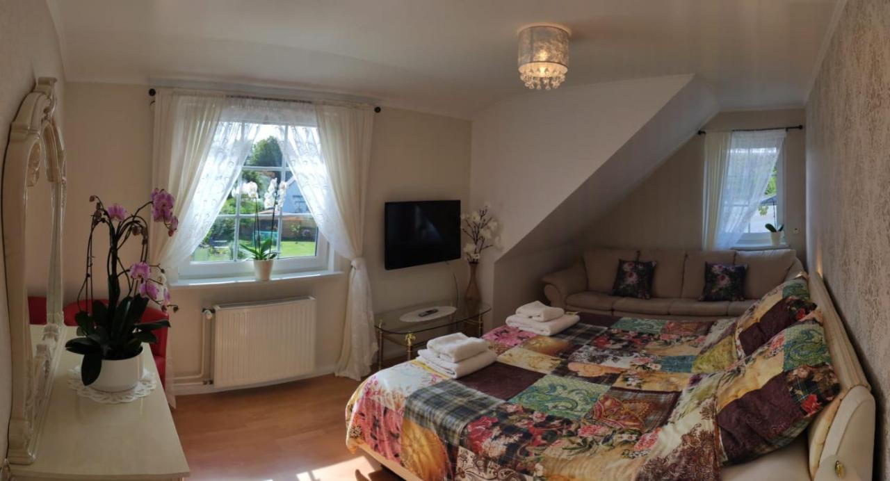 Blumen Apartment Хамбург Екстериор снимка